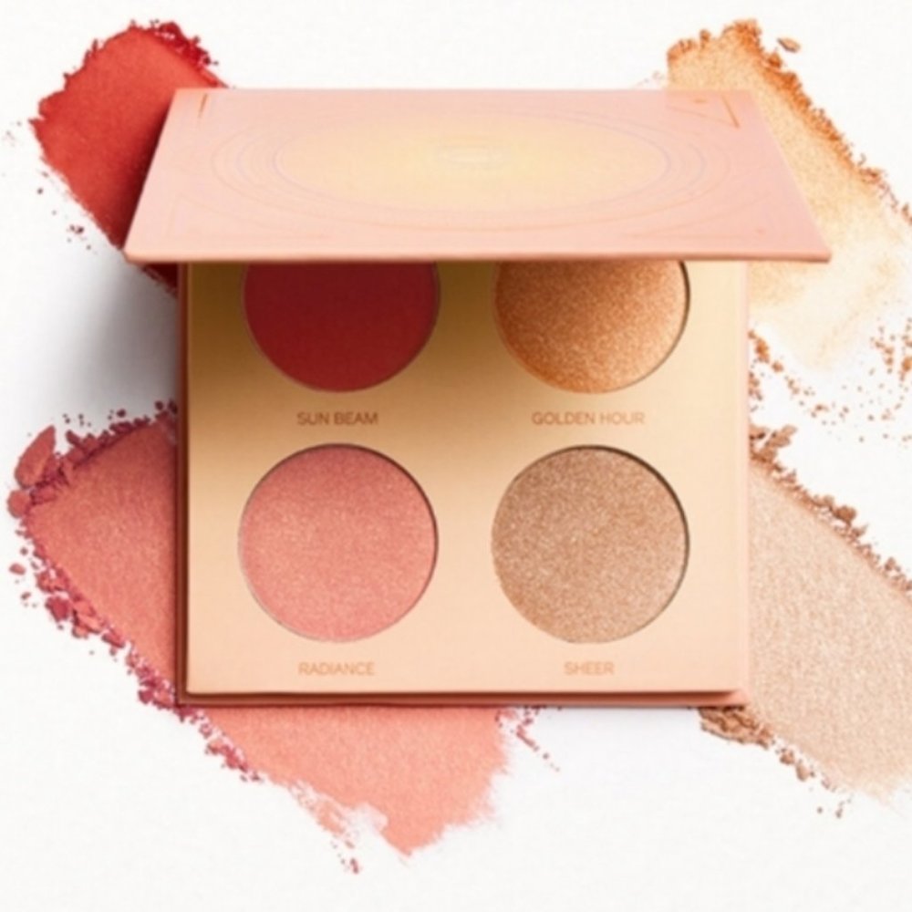 Hipdot Sun Goddess 4 Shade Face Palette Blush and Highlight Contour Palette